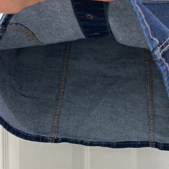 Altar’d State Womens Denim Skirt Sz S Mini Snap Button Front Pockets NWOT - Picture 3 of 6